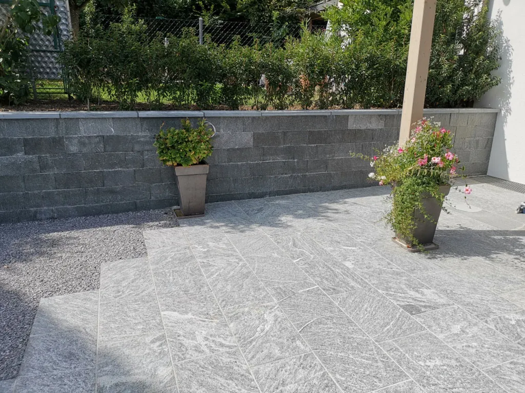 Sacher Gartenbau Beläge