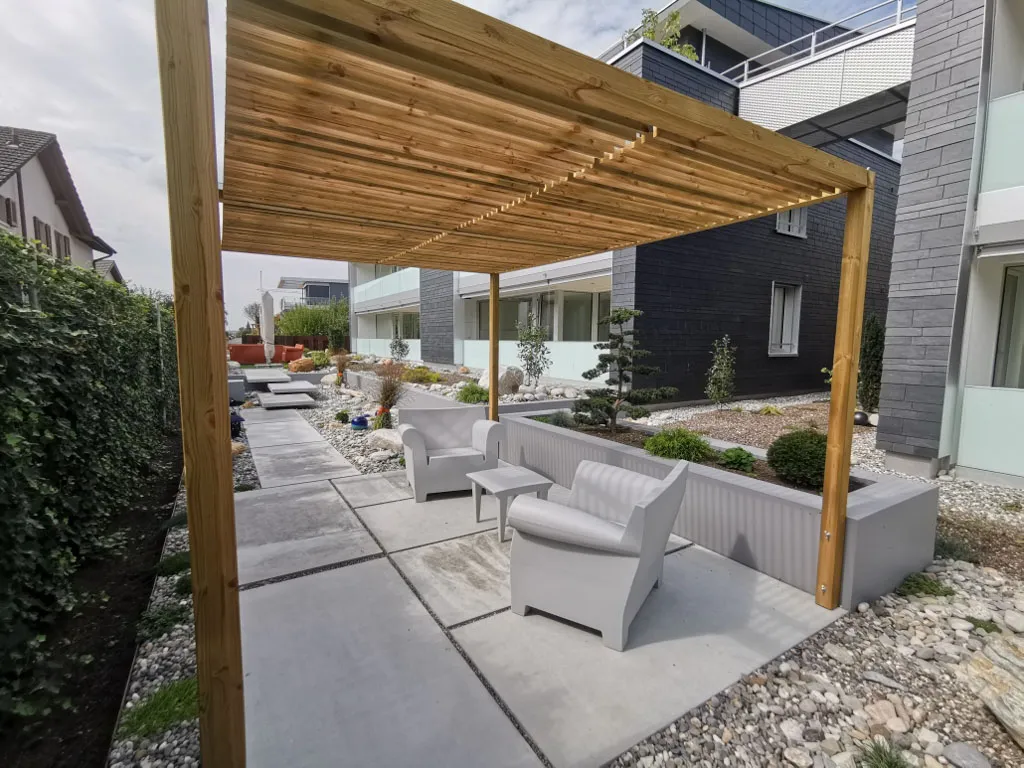 Sacher Gartenbau Beläge