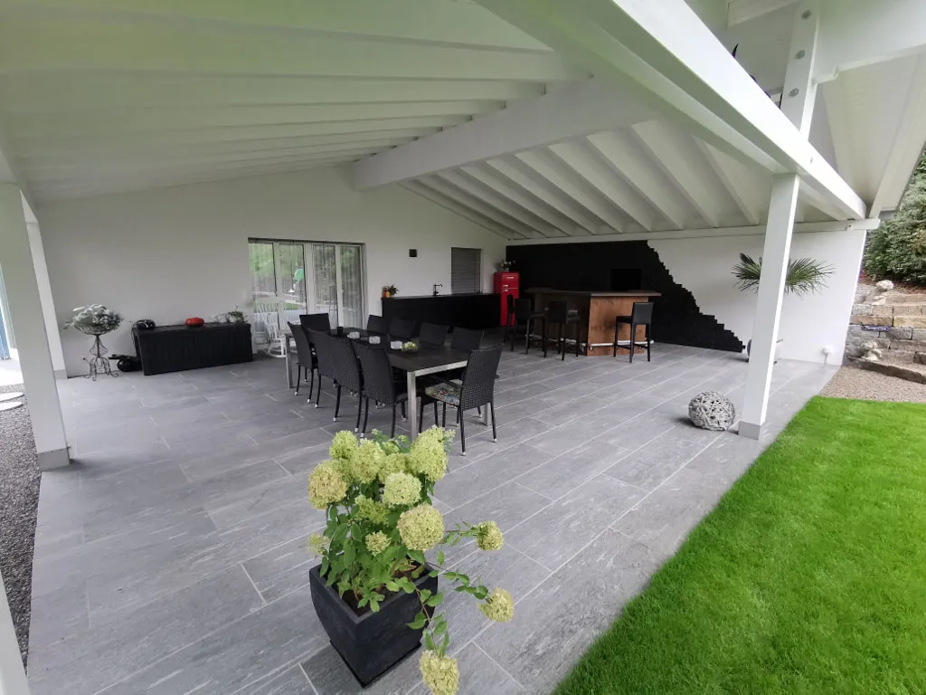 Sacher Gartenbau Beläge