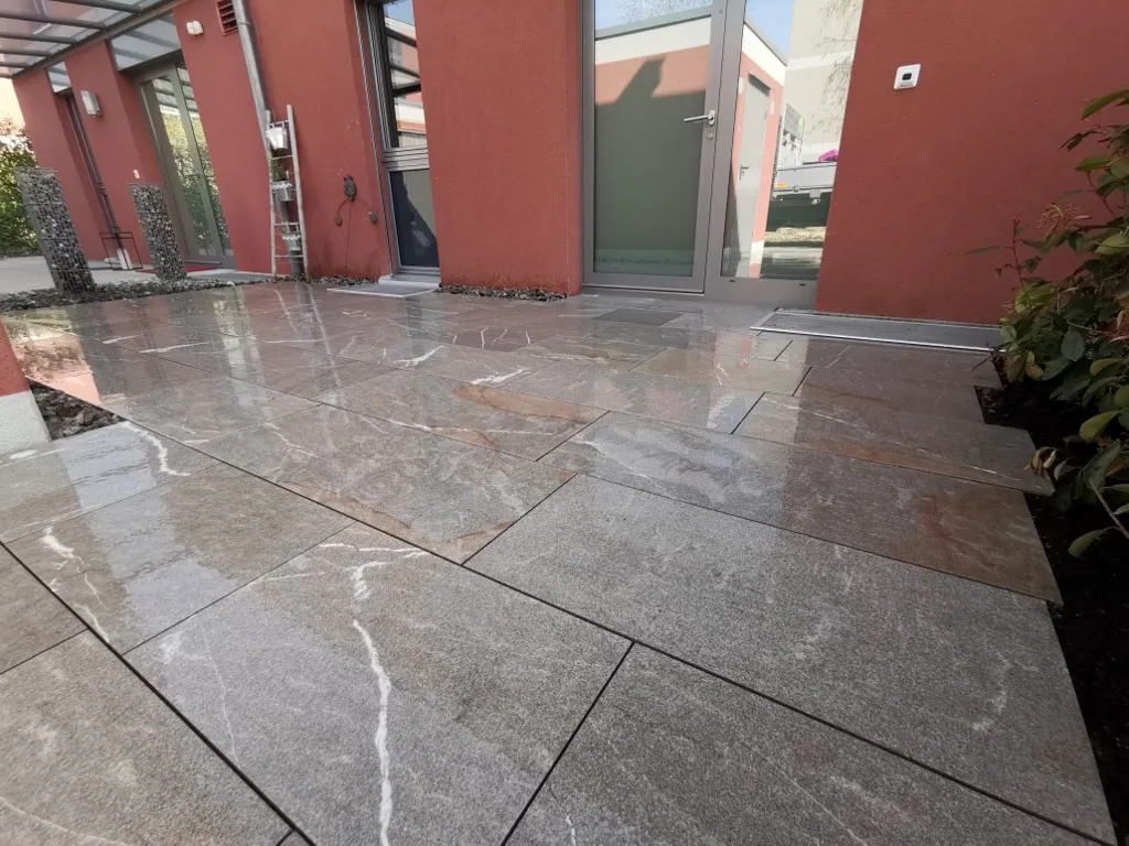 Sacher Gartenbau Beläge