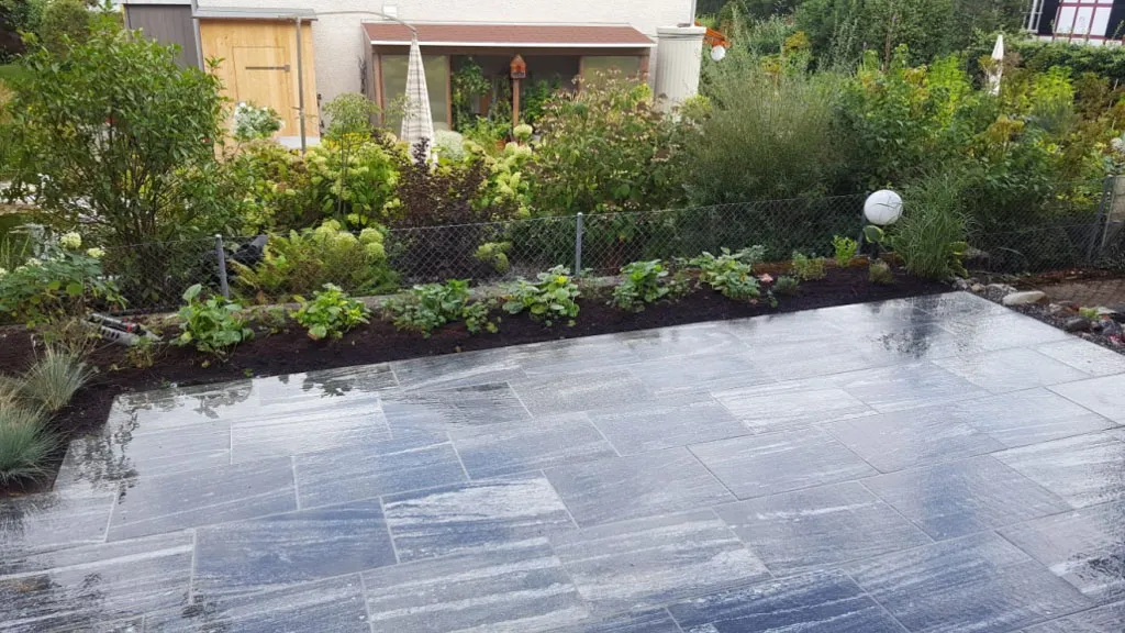 Sacher Gartenbau Beläge