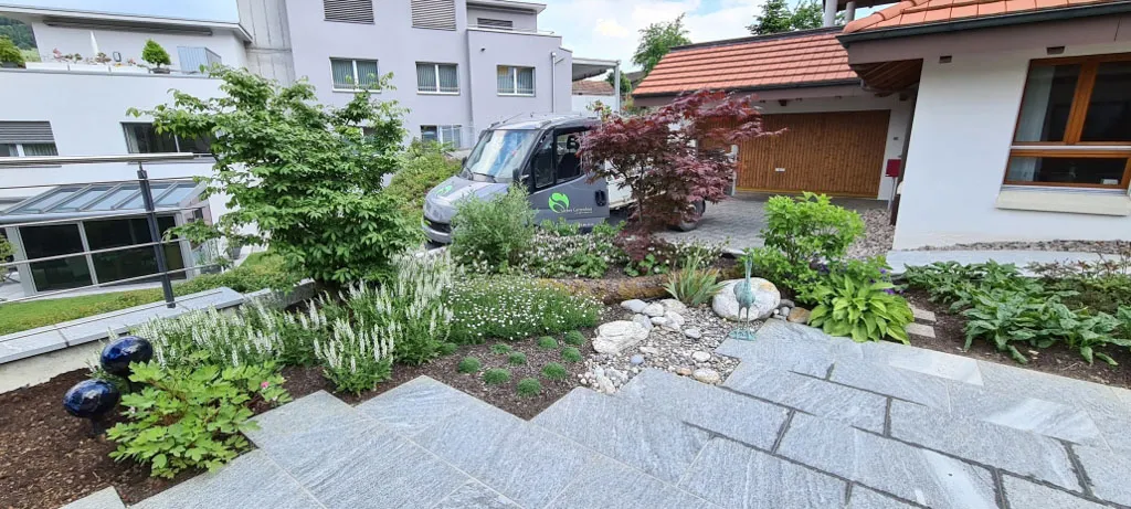 Sacher Gartenbau Bepflanzungen
